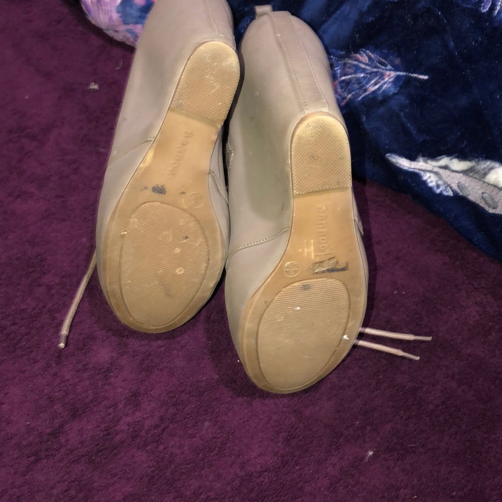 Shoes - Picture 6 of 6